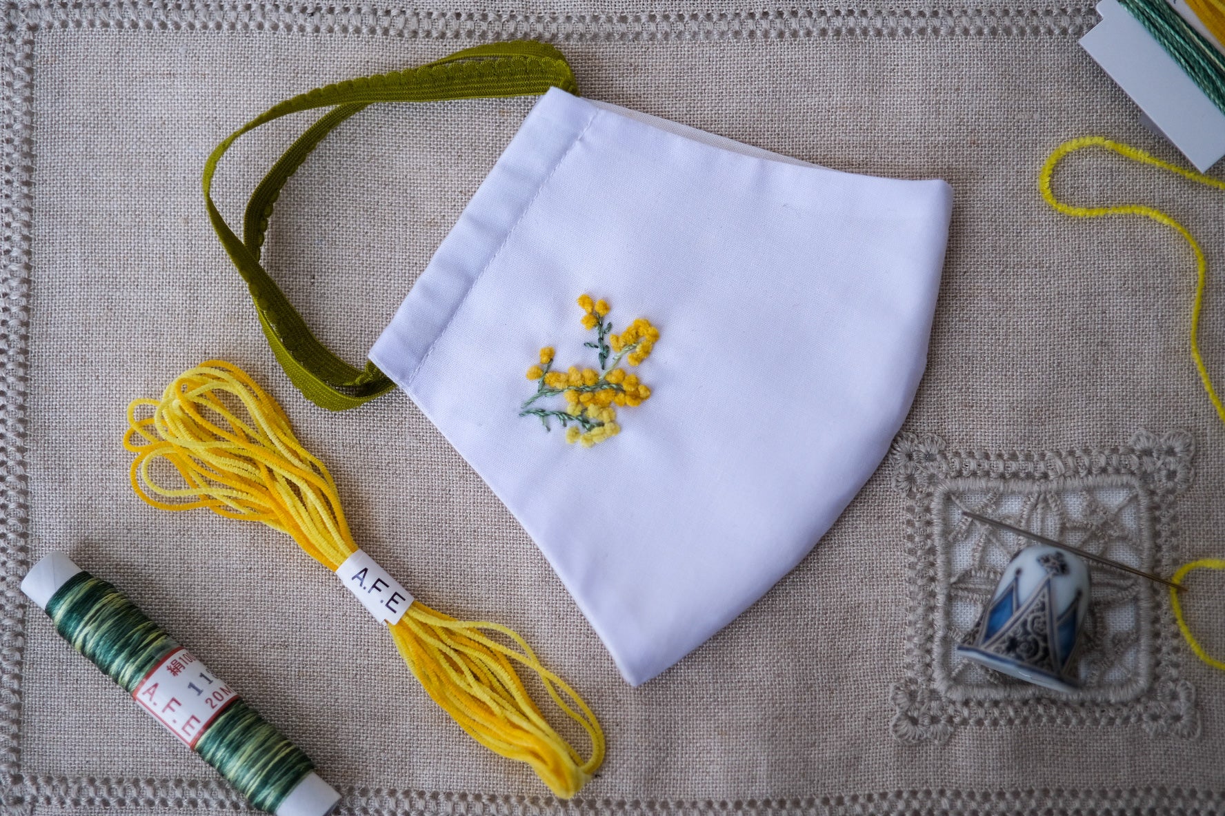 花刺繍のマスク製作キットです