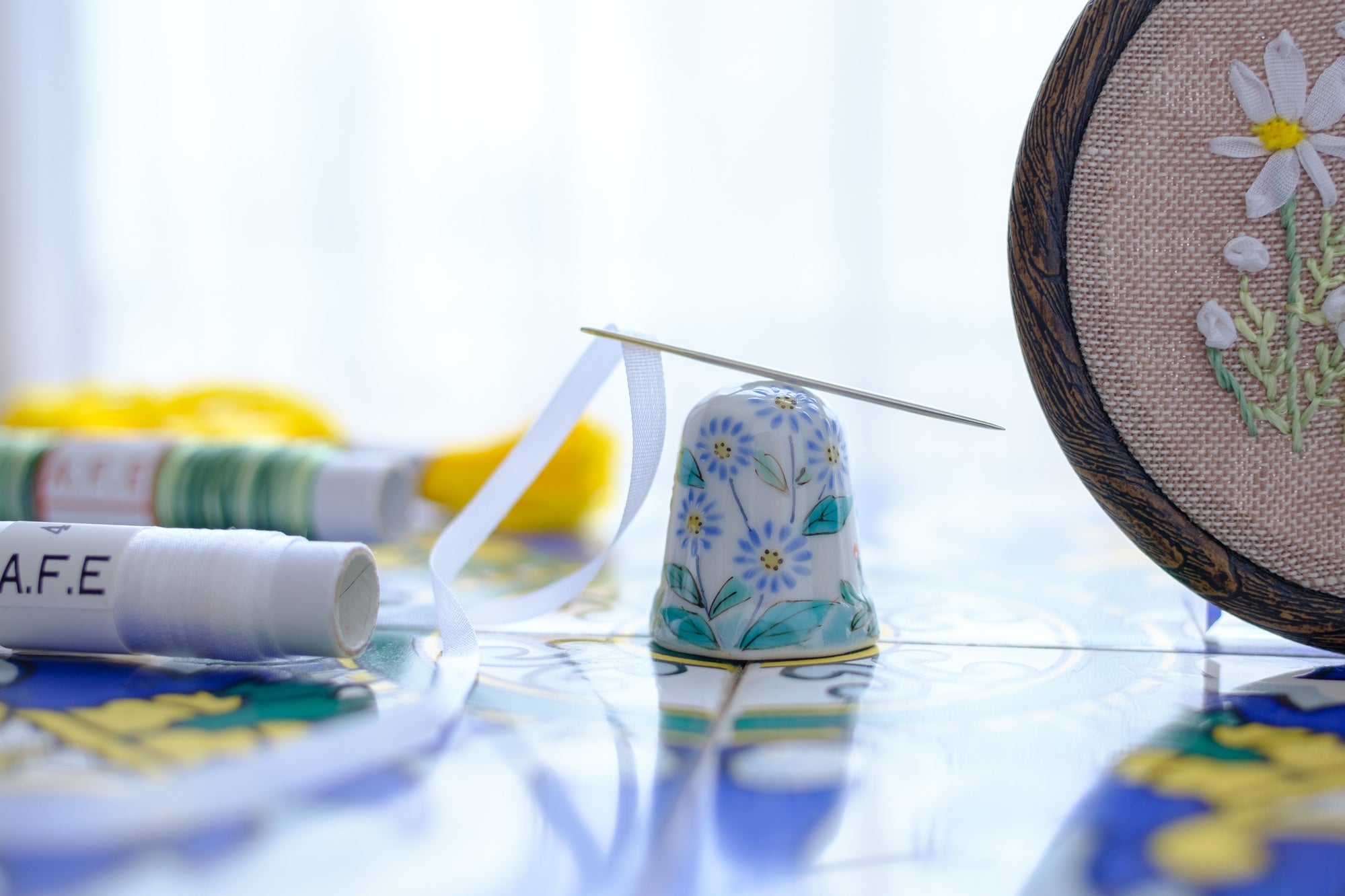 T.39【💐花刺繍のキットとご一緒に】九谷シンブル_針やすめ