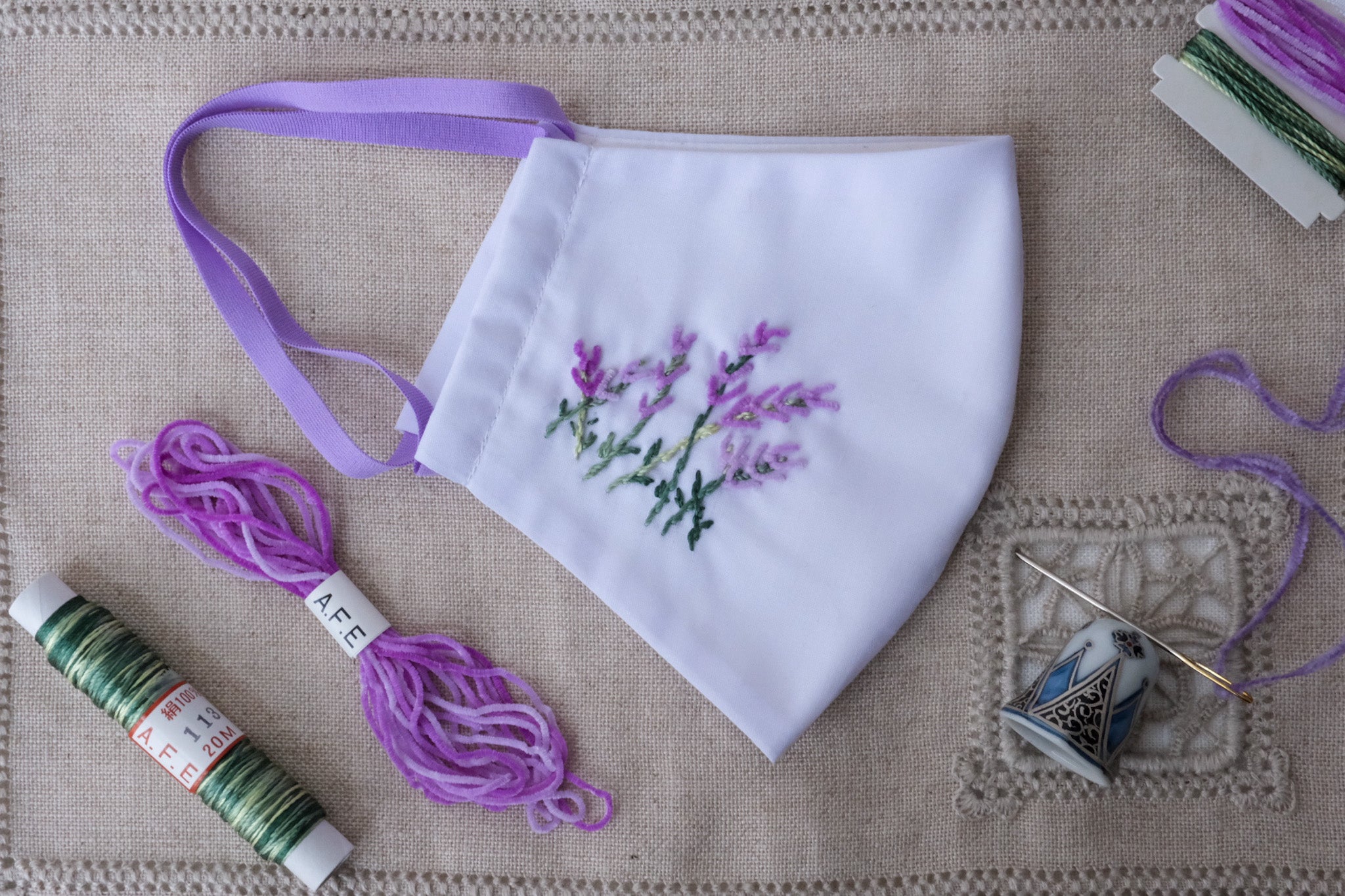 A.16💜ラベンダーの花刺繍のマスク製作キット – Art Fiber Endo