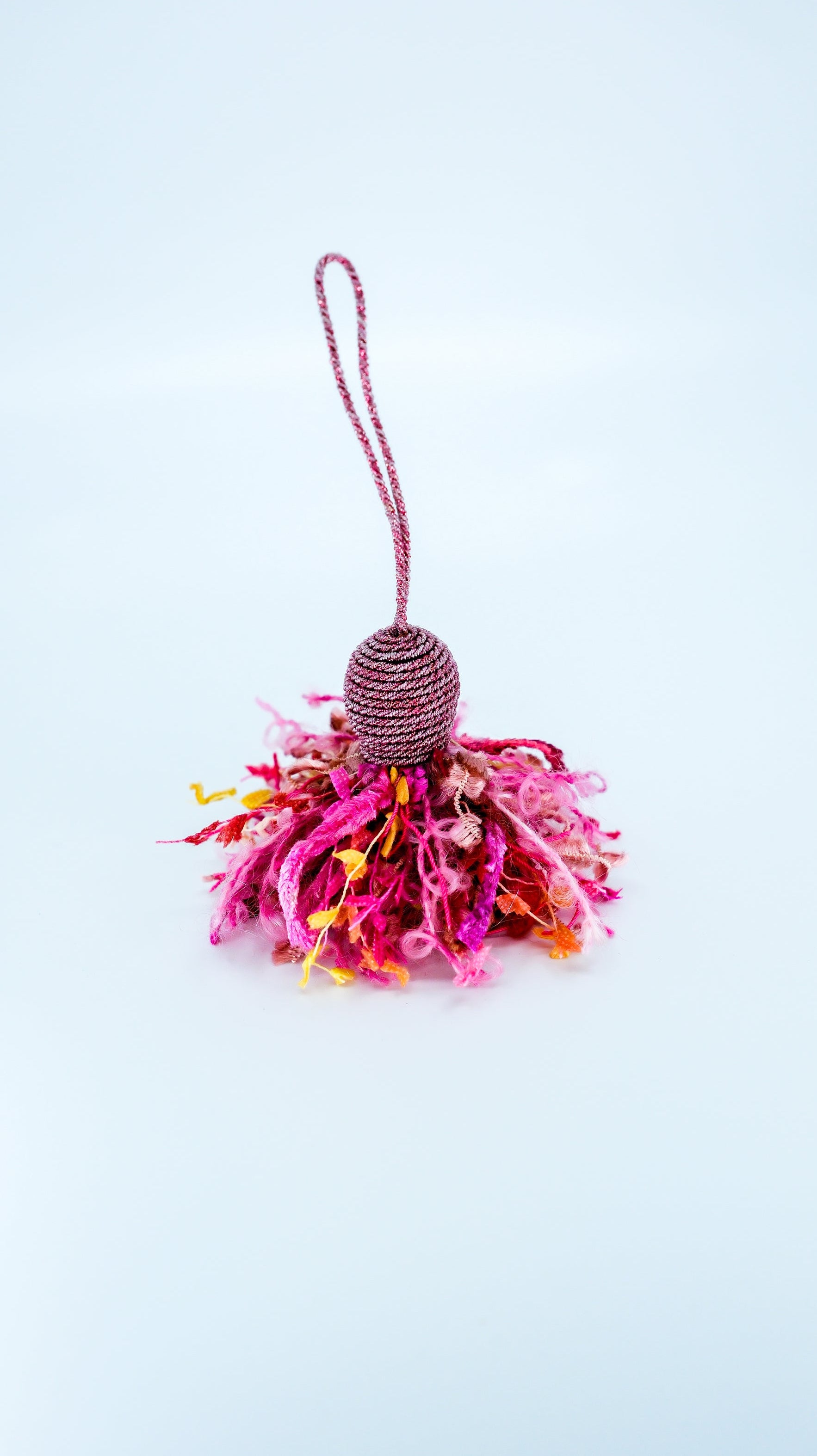 8月3日開催　変わり刺繍糸でつくるタッセルワークショップ