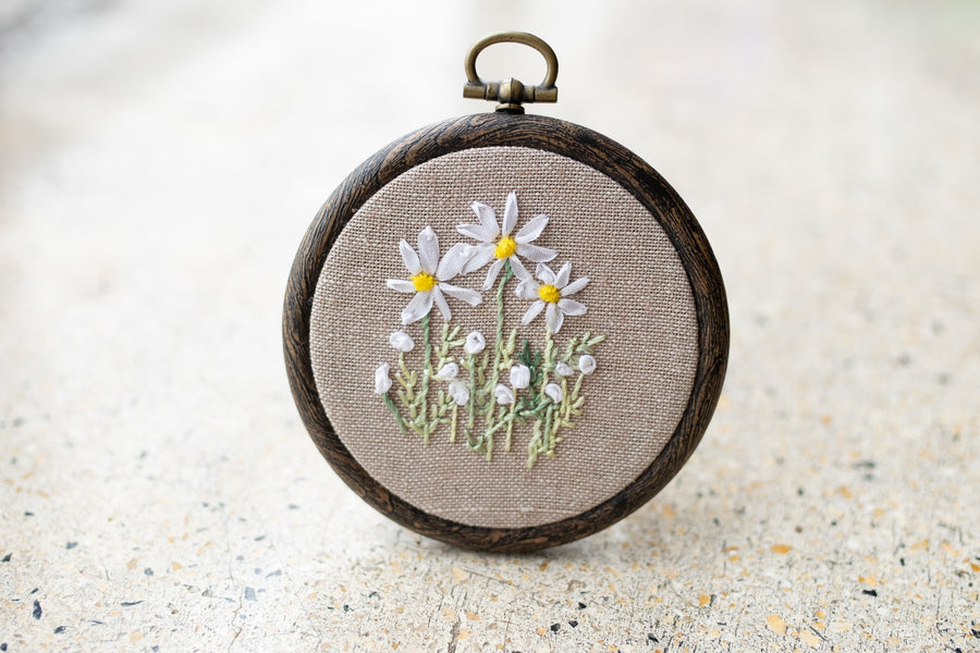 A.07🤍💛マーガレットの花刺繍キット 〜